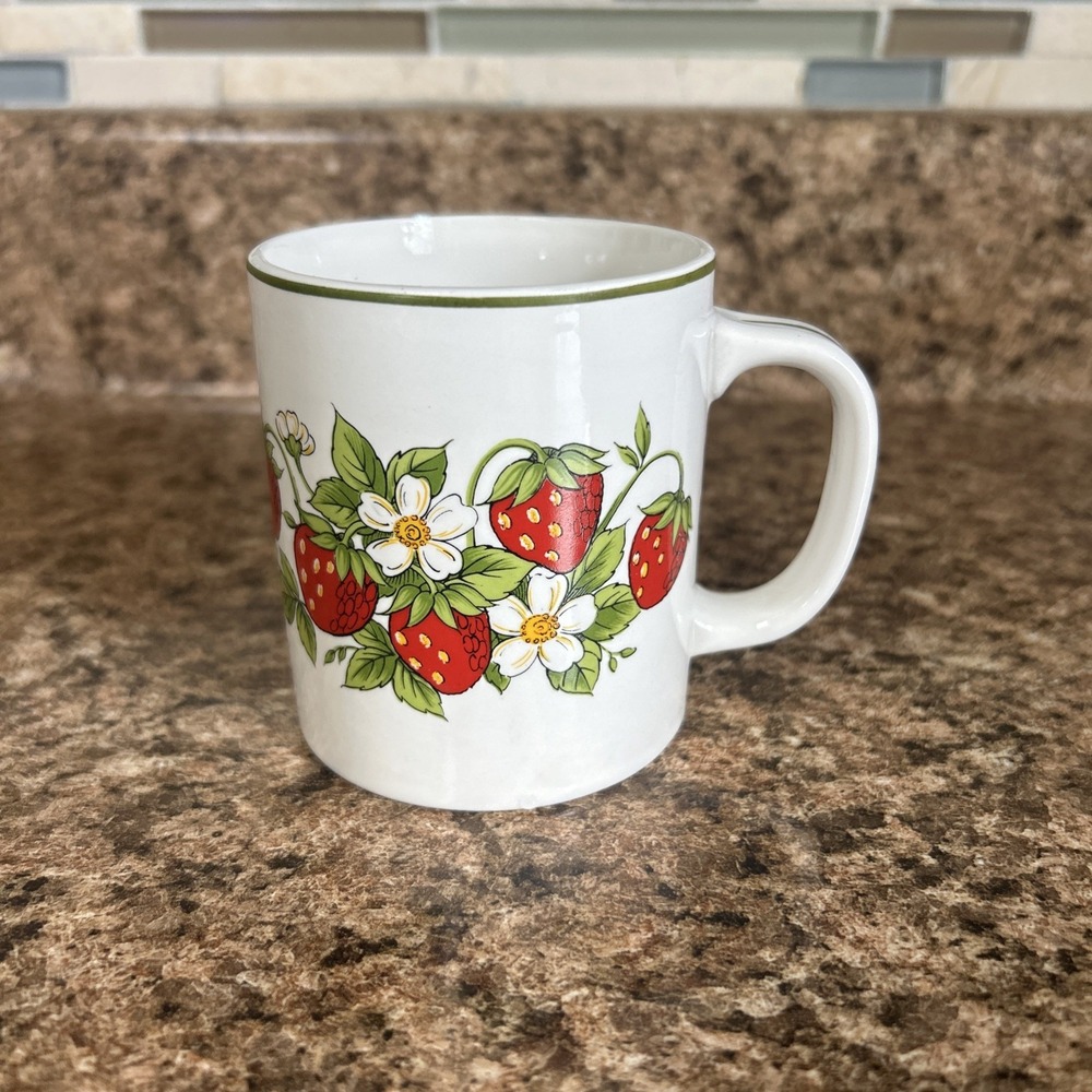 Vintage Strawberry Mug Country Farmhouse Kitchen Cottagecore Coffee Cup
